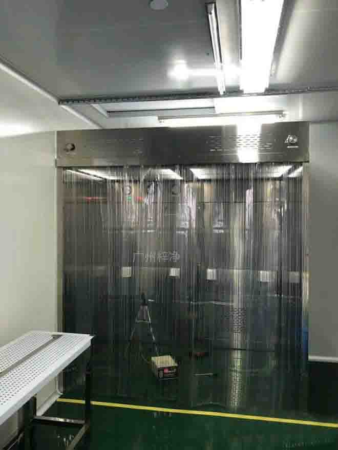 負(fù)壓稱量罩結(jié)構(gòu)圖由初效、中效、高效、風(fēng)機等部件組成