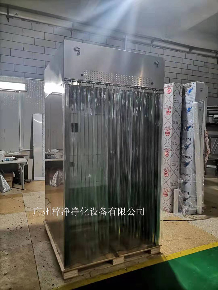 可移動(dòng)式垂直簾層流罩制作現(xiàn)場(chǎng)實(shí)拍圖 可移動(dòng)式垂直簾層流罩制作現(xiàn)場(chǎng)實(shí)拍圖