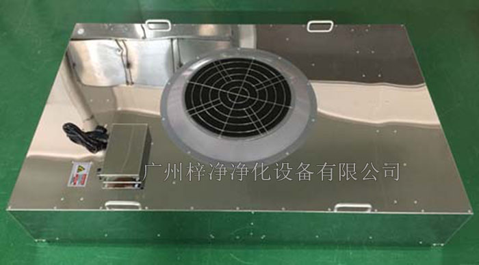 不銹鋼FFU廣泛應(yīng)用于電子、醫(yī)藥、生物工程、食品、化妝品等行業(yè)，如半導體生產(chǎn)線、藥品生產(chǎn)車間、實驗室、手術(shù)室等，為各類潔凈室提供穩(wěn)定的空氣潔凈度保障。