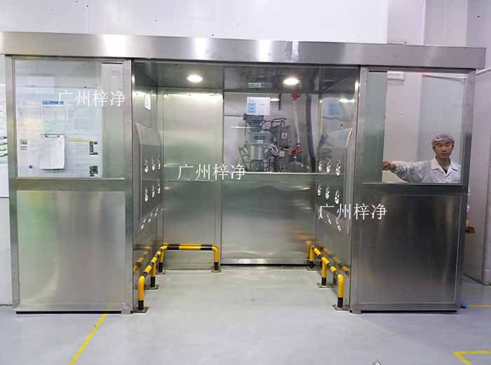 風(fēng)淋室和貨淋室安裝場地需地面平整的詳細(xì)說明